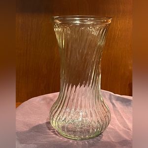 VTG Hoosier Clear Glass Flower Vase 👽